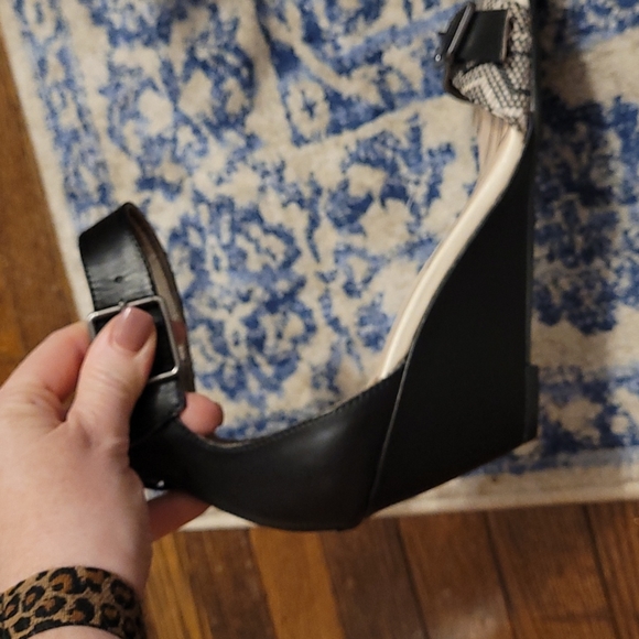 Sam & Libby sz 9 black and cream new without tags sandals - Picture 3 of 5